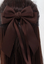 Load image into Gallery viewer, Hair bow: Peach / One size
