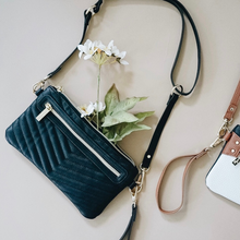 Load image into Gallery viewer, *OUTLET* Jetsetter Boss Pouch™ Wallet
